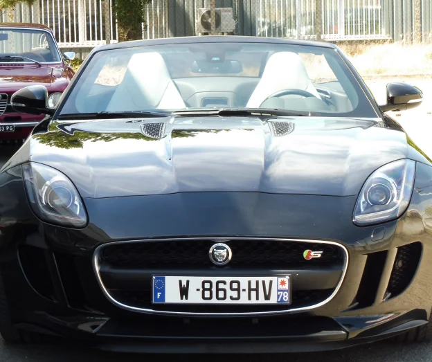 Vente de voitures de sport de prestige - Garage Batayer à Houdun, Yvelines (78), Ile de France