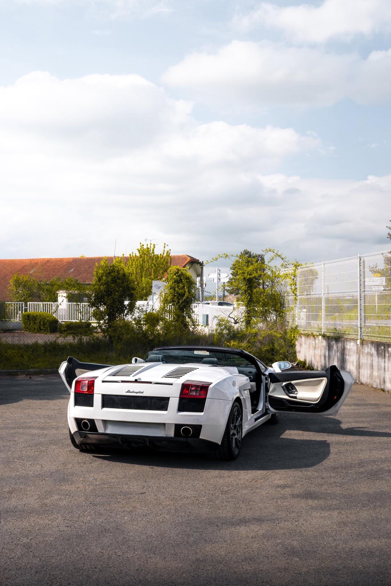 Quand le regard r&eacute;v&egrave;le la machine : une Lamborghini Gallardo sous l&rsquo;objectif de Tristan