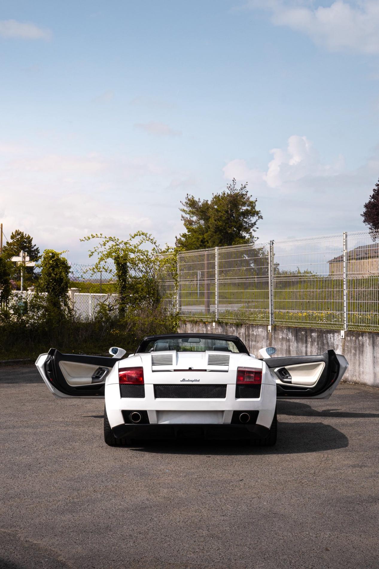 Quand le regard r&eacute;v&egrave;le la machine : une Lamborghini Gallardo sous l&rsquo;objectif de Tristan