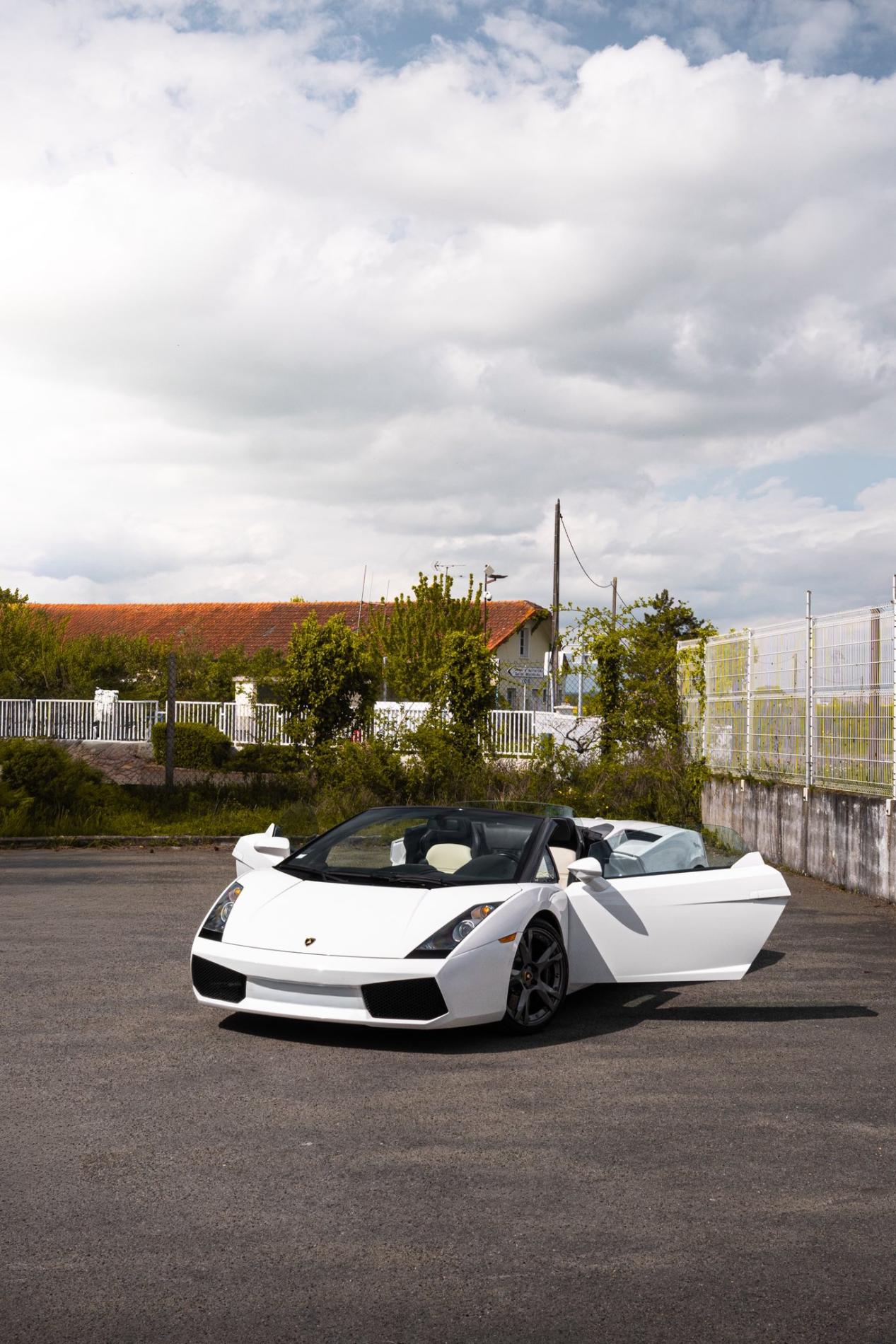 Quand le regard r&eacute;v&egrave;le la machine : une Lamborghini Gallardo sous l&rsquo;objectif de Tristan